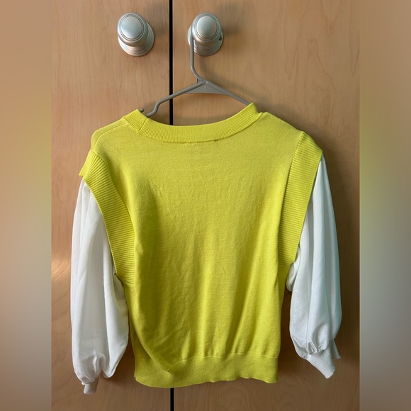GORGEOUS Chartreuse and White Blouse from DKNY size S - Picture 2 of 5
